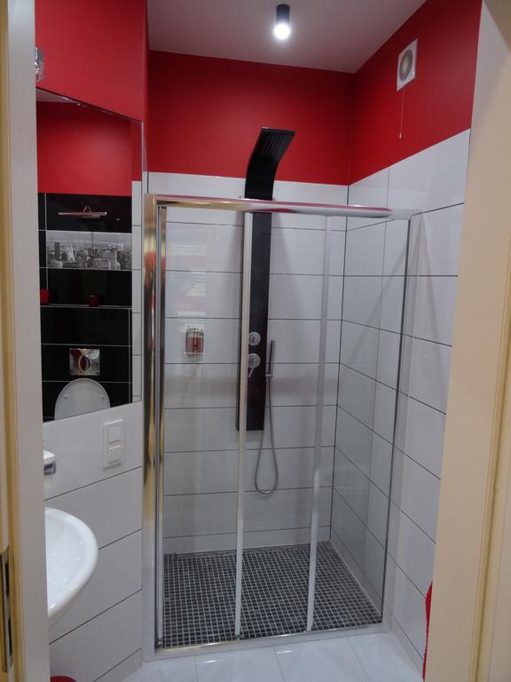 Apartamenty Metro Mlociny Варшава Стая снимка